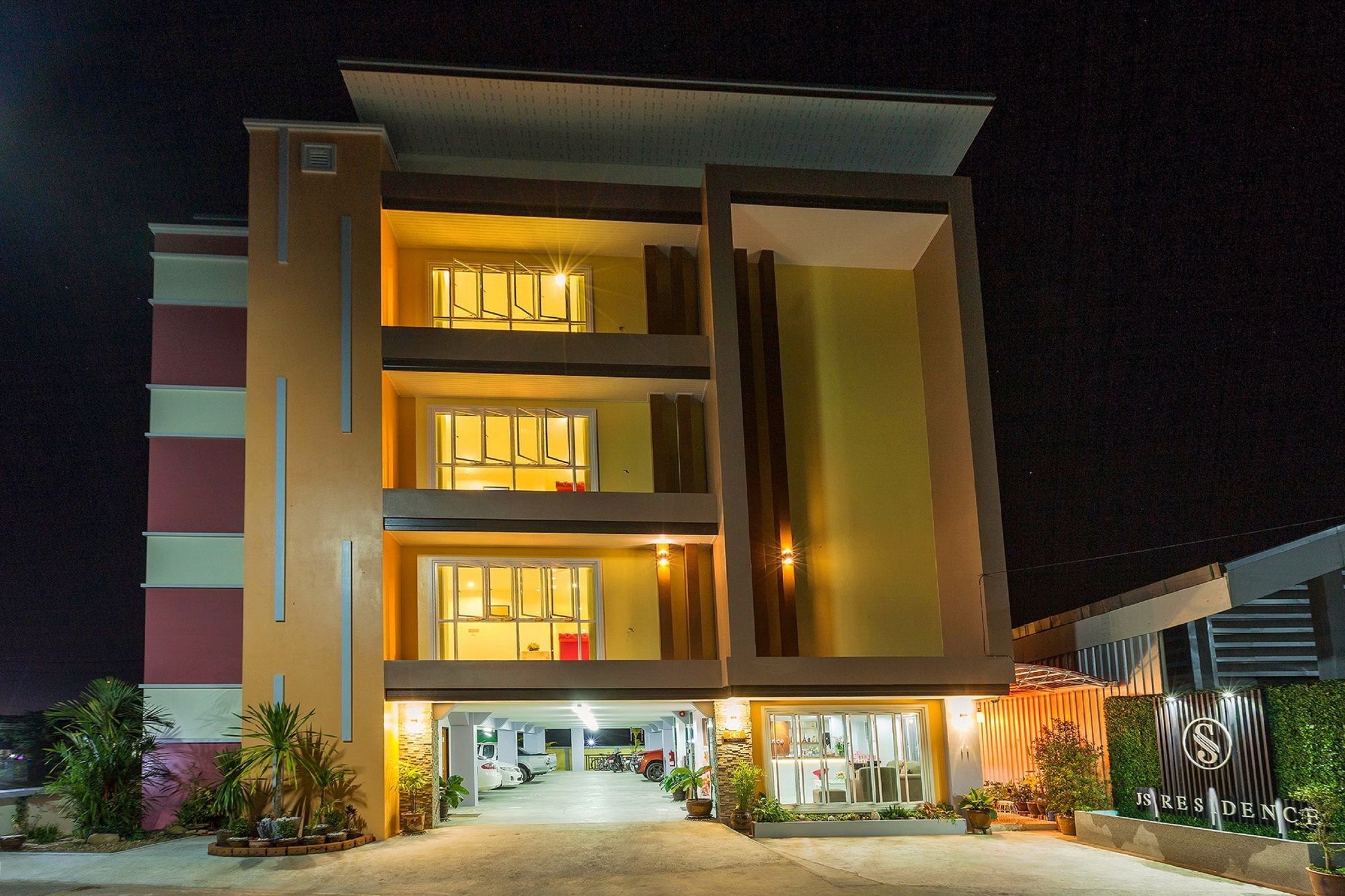 Js Residence Krabi Bagian luar foto